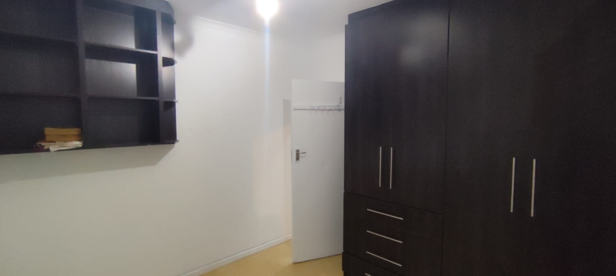 To Let 3 Bedroom Property for Rent in Rondebosch East Western Cape